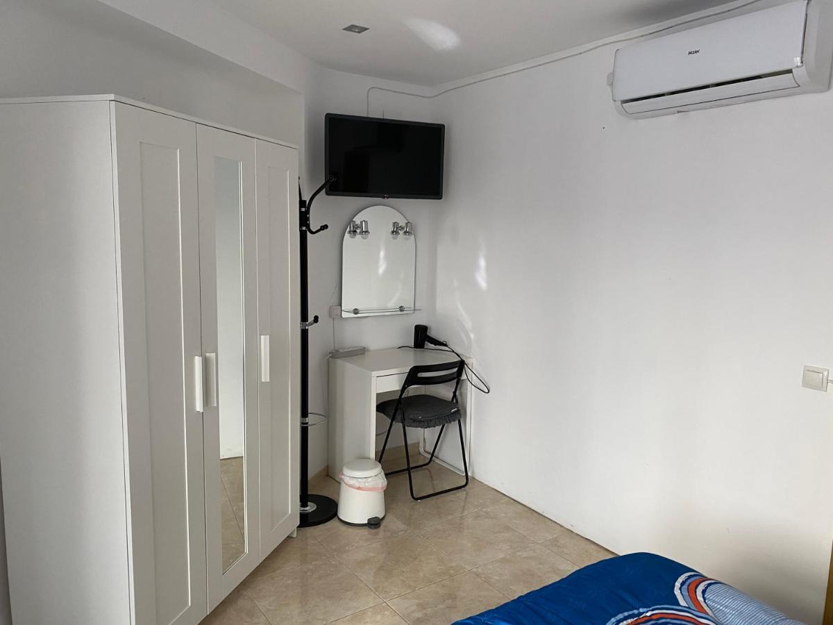 Malaga Centro Habitaciones Privada En Apartamento Compartidos Dış mekan fotoğraf