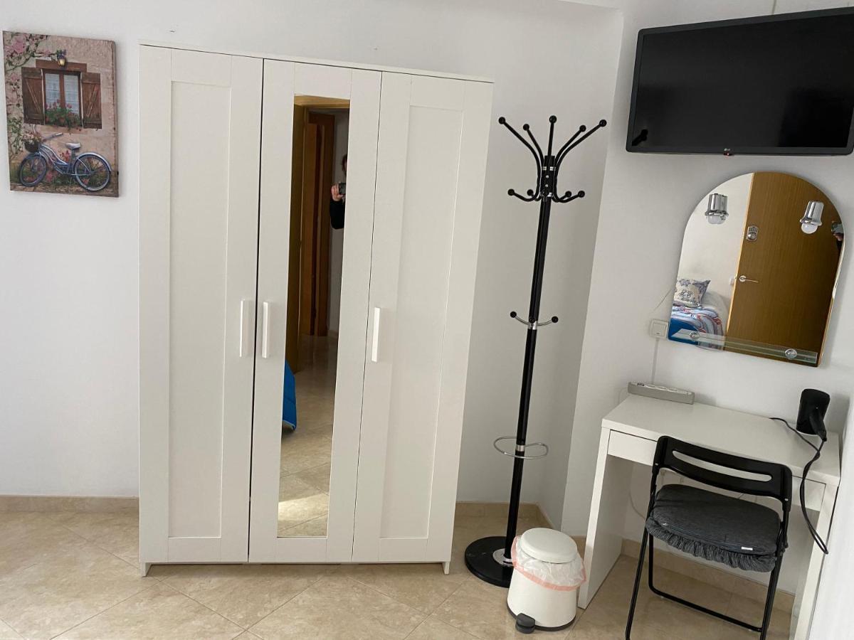 Malaga Centro Habitaciones Privada En Apartamento Compartidos Dış mekan fotoğraf