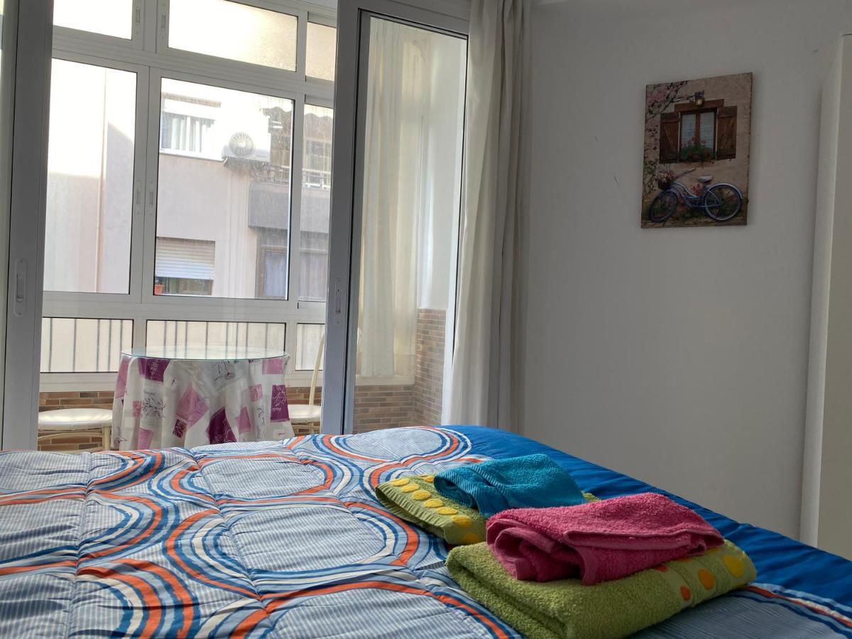 Malaga Centro Habitaciones Privada En Apartamento Compartidos Dış mekan fotoğraf