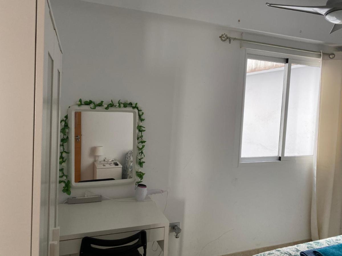 Malaga Centro Habitaciones Privada En Apartamento Compartidos Dış mekan fotoğraf