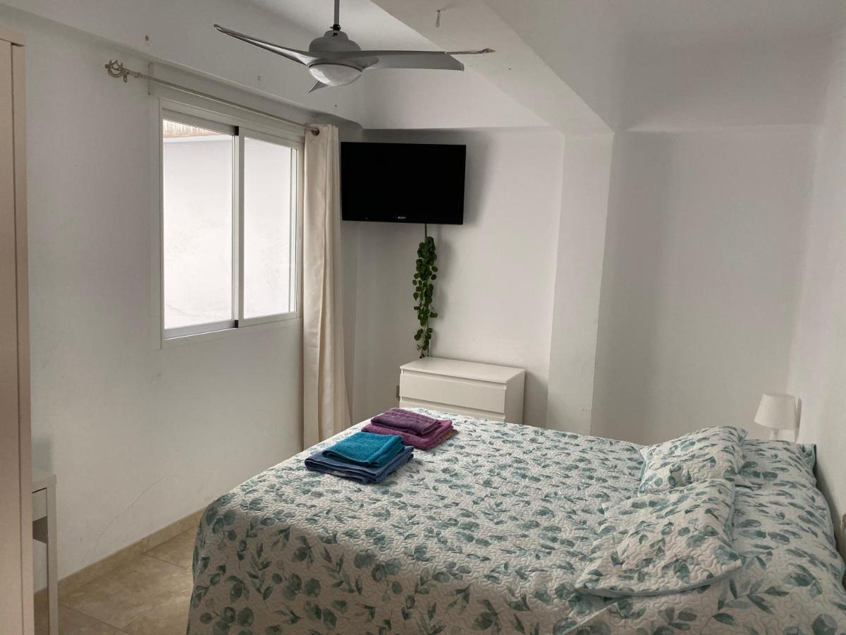 Malaga Centro Habitaciones Privada En Apartamento Compartidos Dış mekan fotoğraf