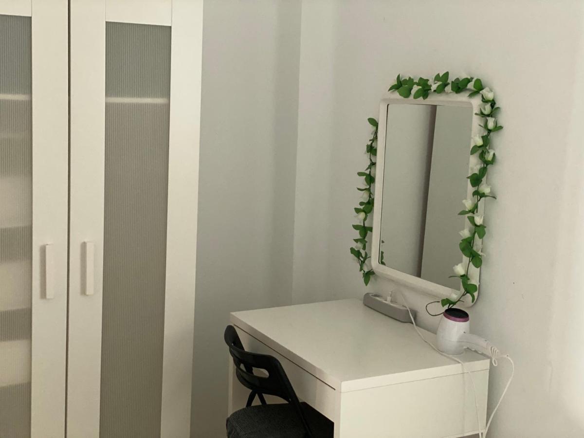 Malaga Centro Habitaciones Privada En Apartamento Compartidos Dış mekan fotoğraf