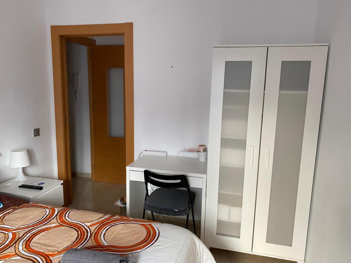 Malaga Centro Habitaciones Privada En Apartamento Compartidos Dış mekan fotoğraf